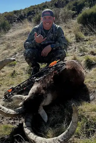 Justin Lee hunting